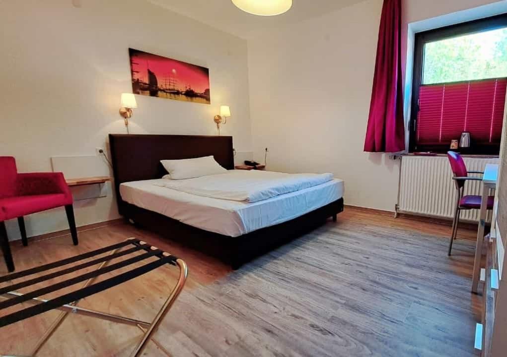Hotel Columbus Und Glamping Бремерхавен Екстериор снимка