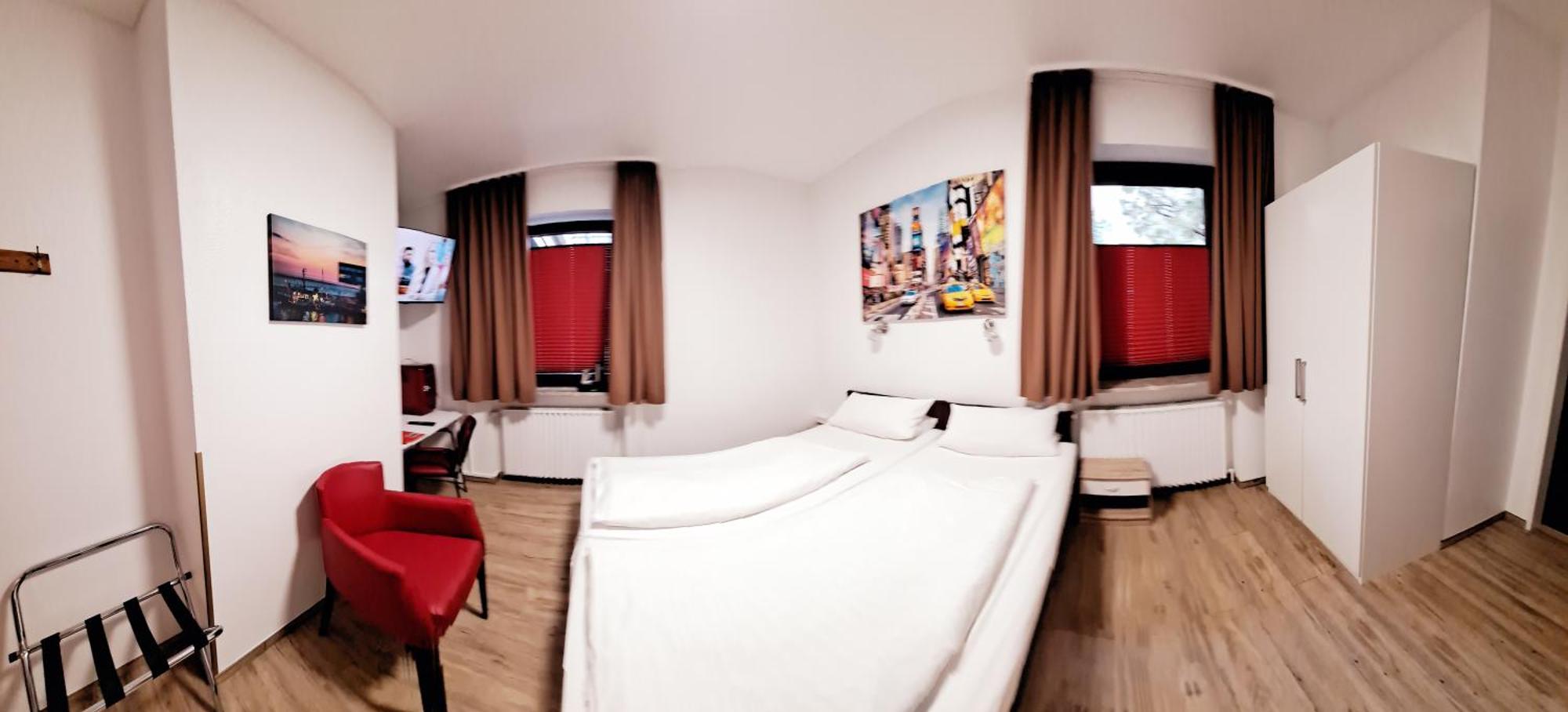 Hotel Columbus Und Glamping Бремерхавен Екстериор снимка